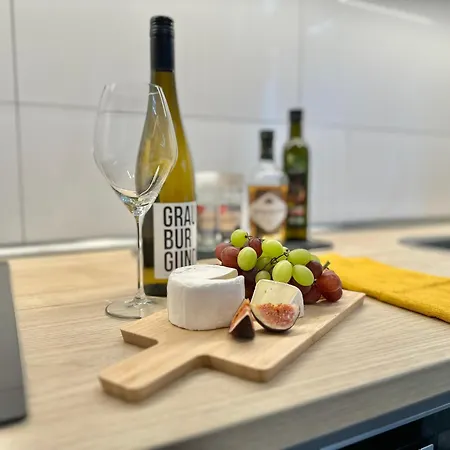 250m Rhein - Ruhig - Hbf - Boxspringbett - K-111-s Koblenz (Rhineland-Palatinate)