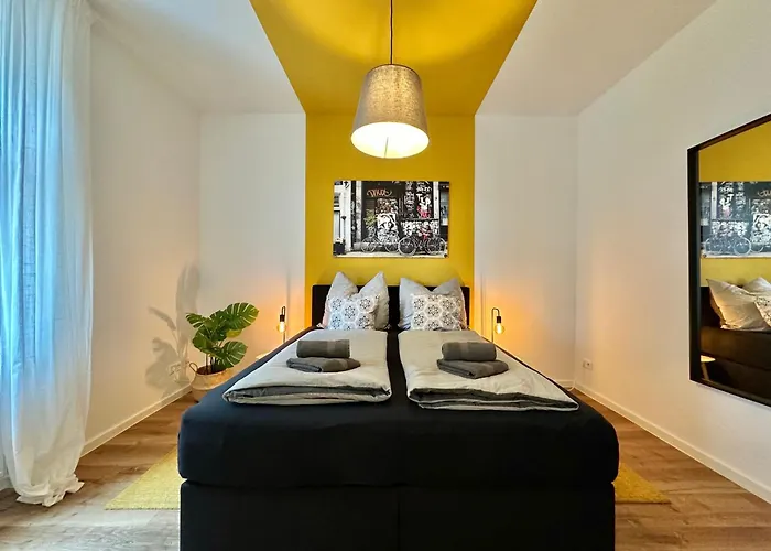 Appartamento 250m Rhein - Ruhig - Hbf - Boxspringbett - K-111-s