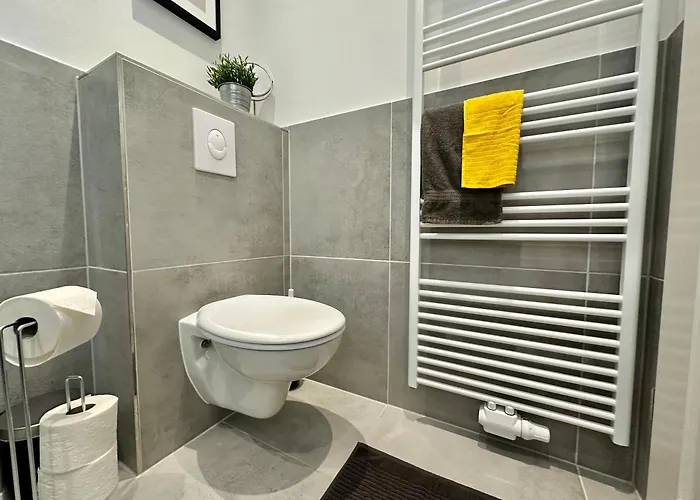 250m Rhein - Ruhig - Hbf - Boxspringbett - K-111-s * 코블렌츠